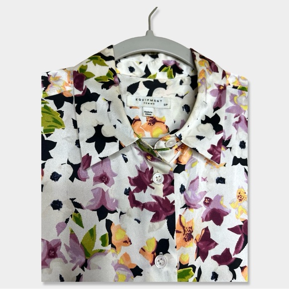 13. EQUIPMENT FEMME Blouse Size S Silk Multicolor Button Down - Picture 4 of 4